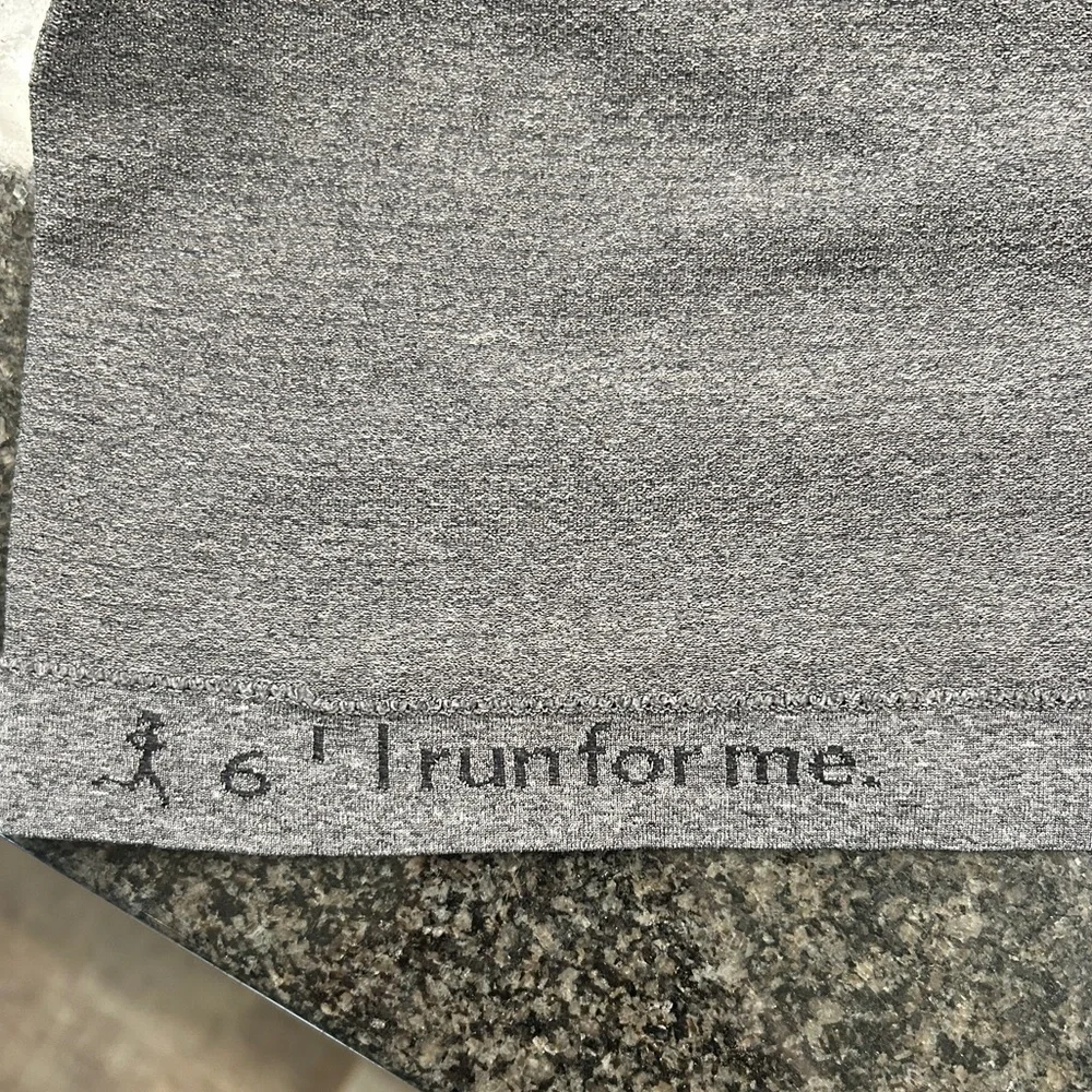 Lululemon Swiftly Grey Sz 6